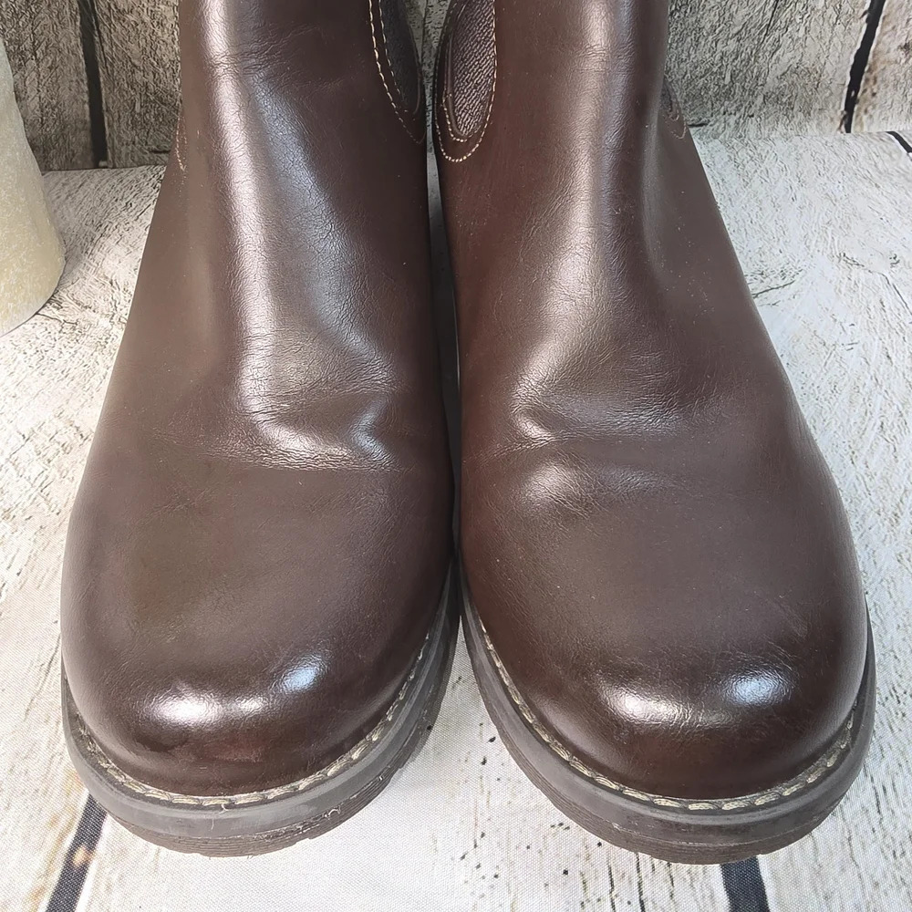 Eastland Jasmine Chelsea Dark Brown Ankle Boot slip on Womens 9 EUC - Picture 6 of 11